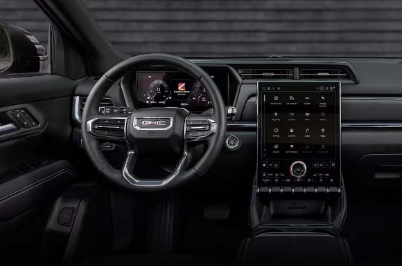 cadillac_digital_dashboard_and_steering_wheel_with_modern_interface_and_leather_interior