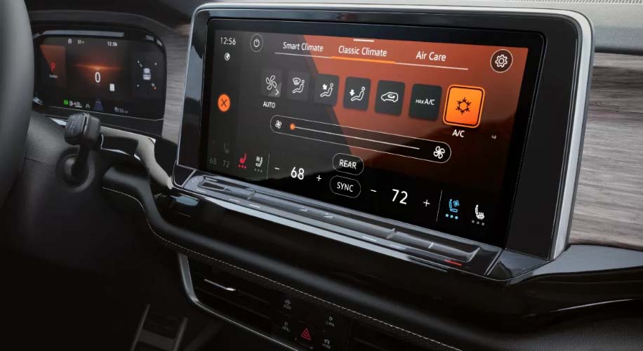 Close up of 2025 Volkswagen Atlas control panel