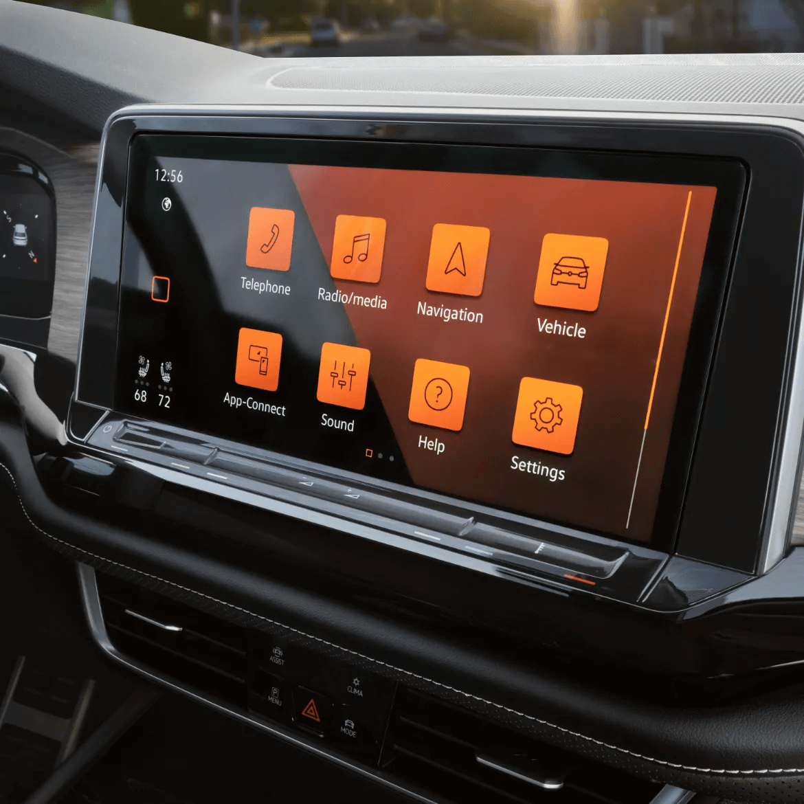 Close up of 2025 Volkswagen Atlas infotainment system