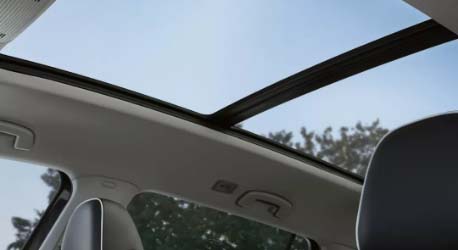 Close_up_vw_interior_panoramic_sunroof%20