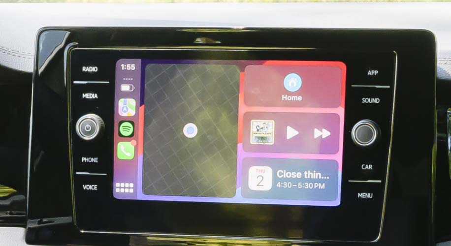 Wireless Apple CarPlay and Android Auto displayed on the Jetta’s center infotainment system