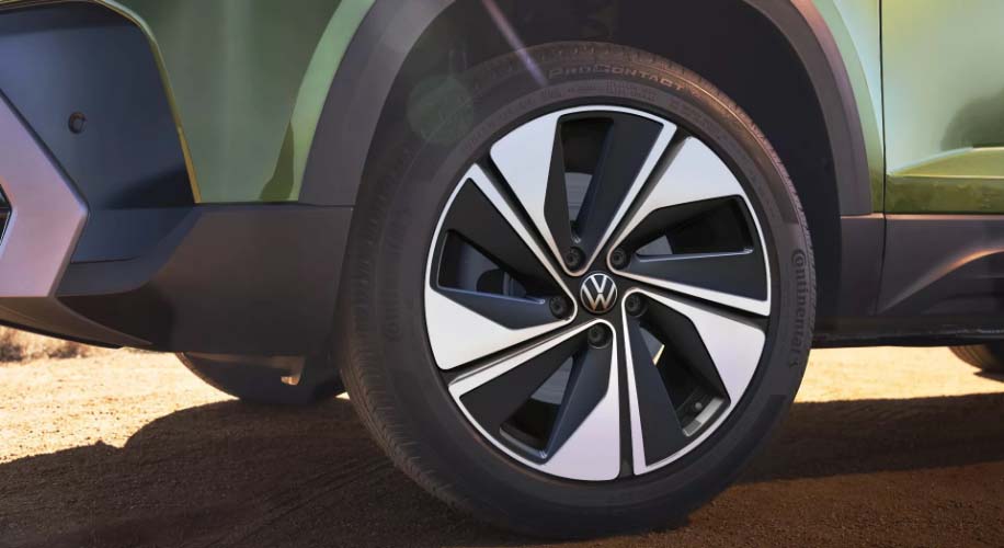 Close-up of a wheel on the 2026 Volkswagen Taos, representing customizable drive modes.